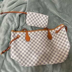 Louis Vuitton neverfull gm damier azur hand bag